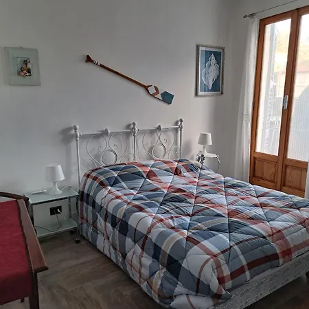 度假居 Villino La Bouganville 圣雷默